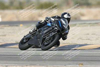 media/Nov-16-2025-Race Pace (Sun) [[8c5fa54630]]/Verified Riders/7-Turn 4 (1155am)/